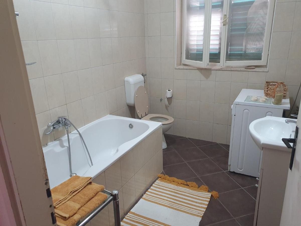 Apartment Lana Trogir Luaran gambar