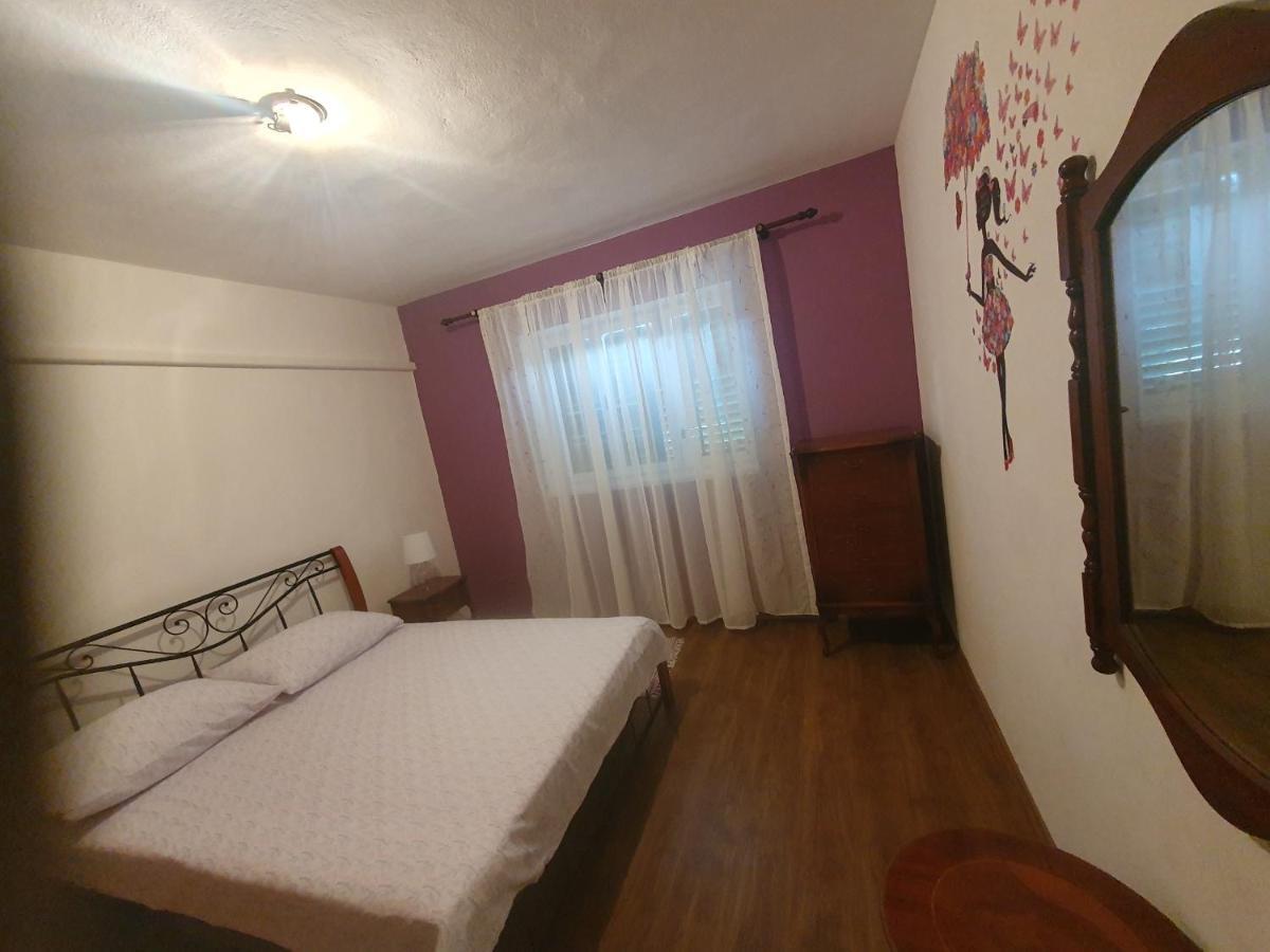 Apartment Lana Trogir Luaran gambar