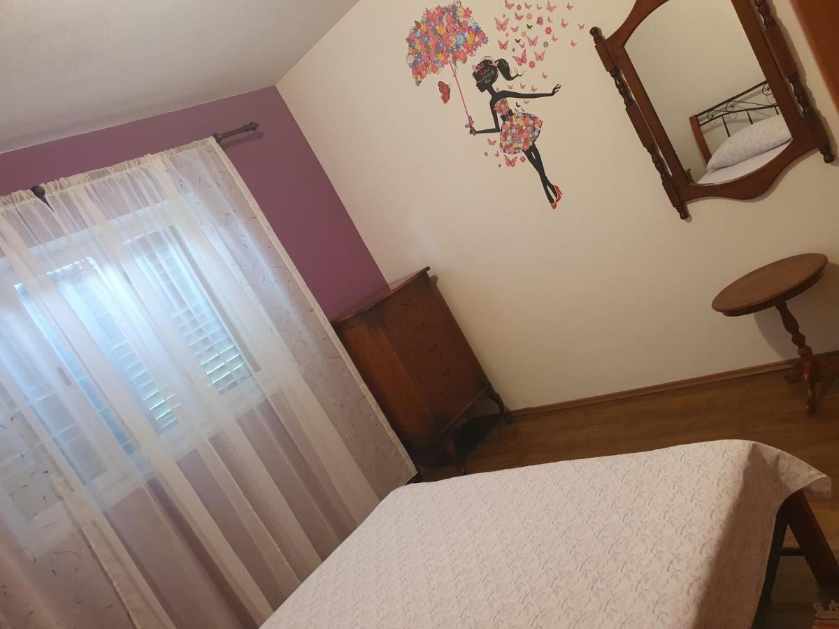 Apartment Lana Trogir Luaran gambar