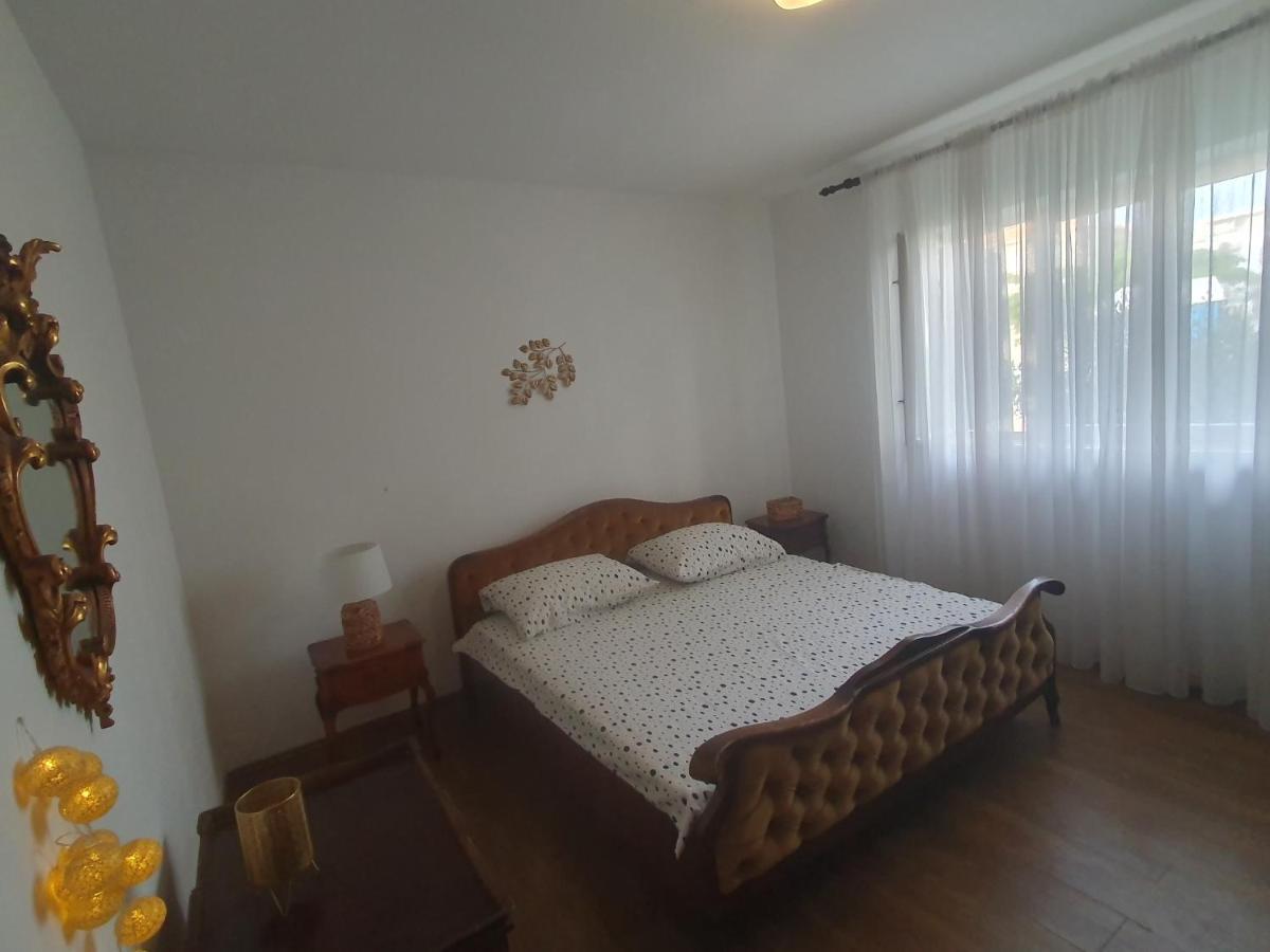 Apartment Lana Trogir Luaran gambar