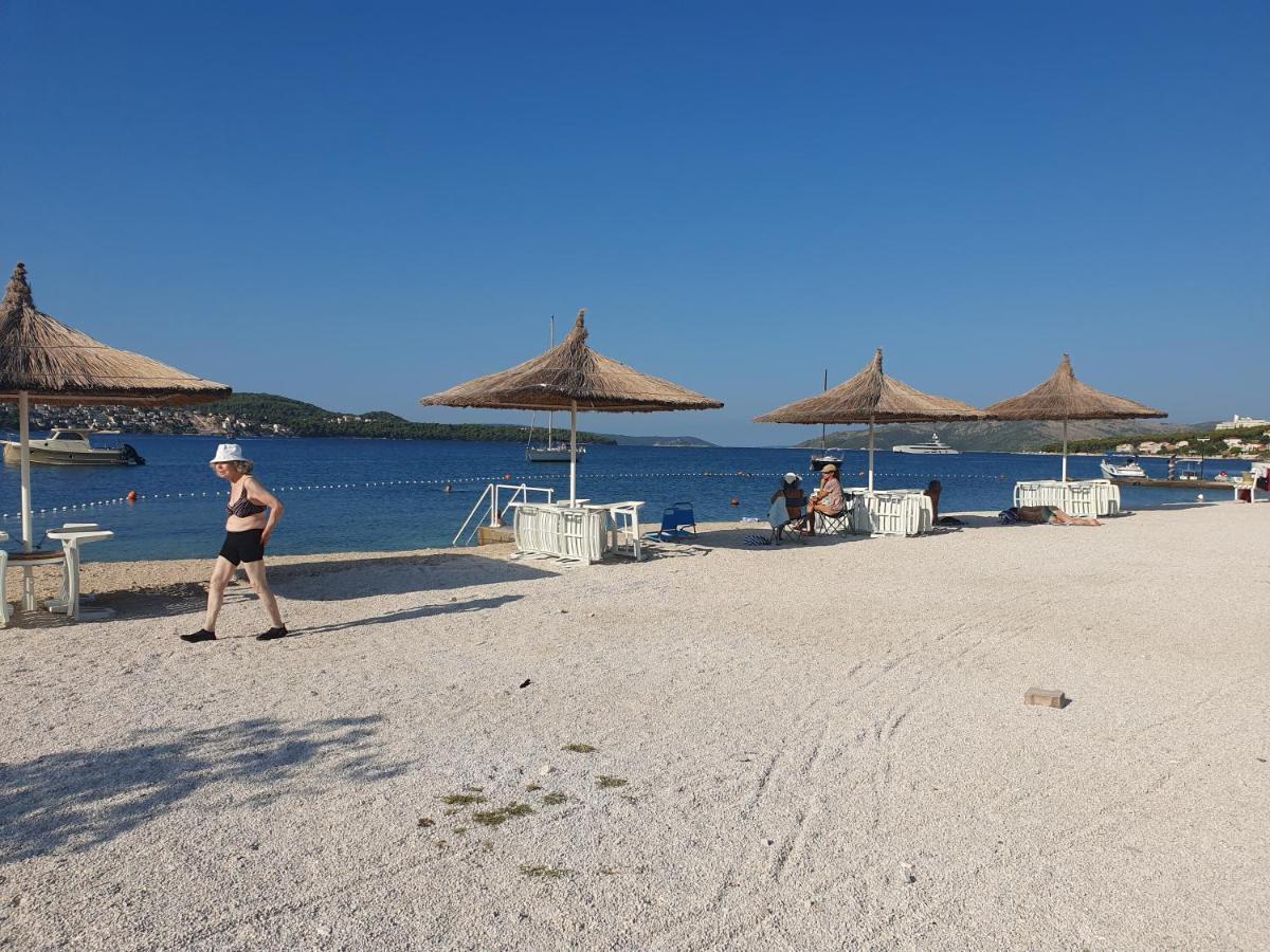 Apartment Lana Trogir Luaran gambar